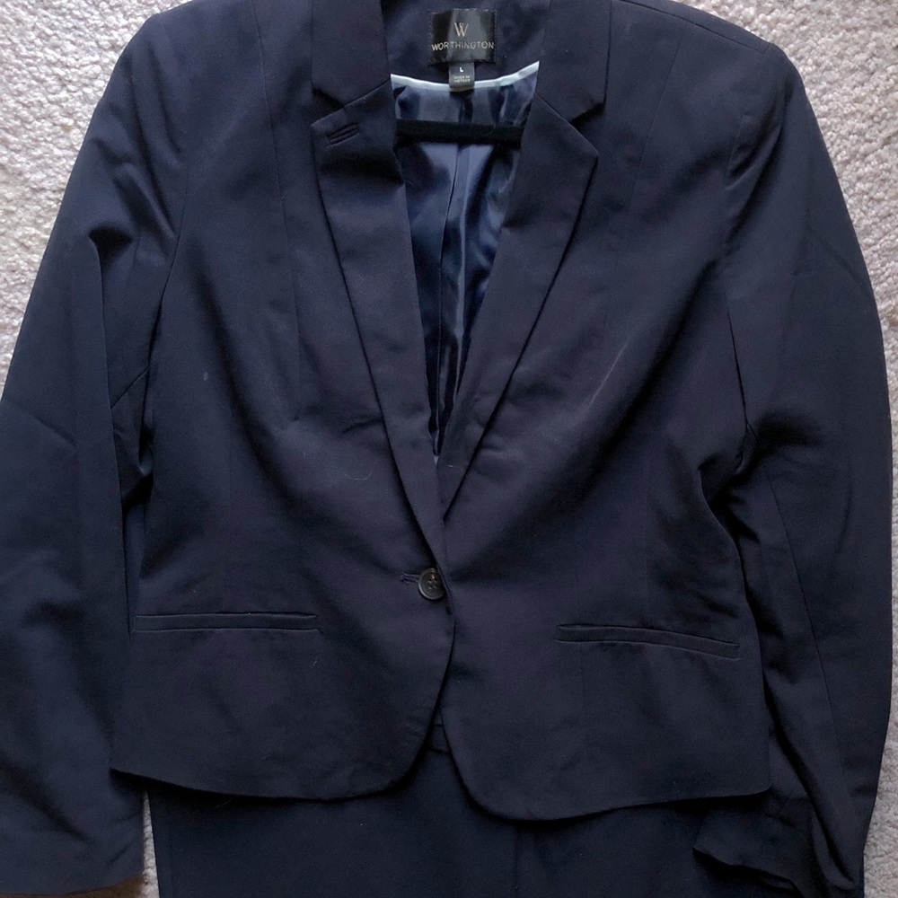 Women’s Pant Suit